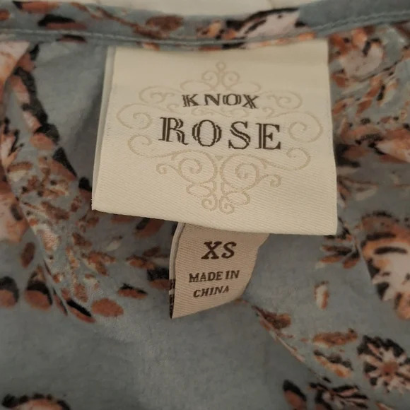 Knox Rose Sheer Blue Paisley Blouse - Picture 8 of 8